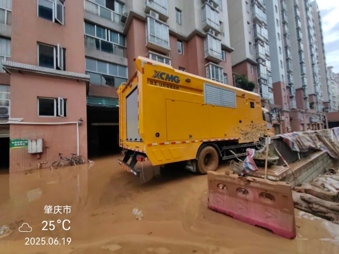 火速馳援！徐工多臺“抗洪勇士”全力迎戰(zhàn)!