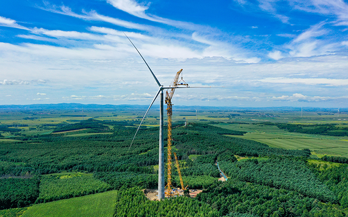 全球最高最大風電動臂塔機，首秀告捷！