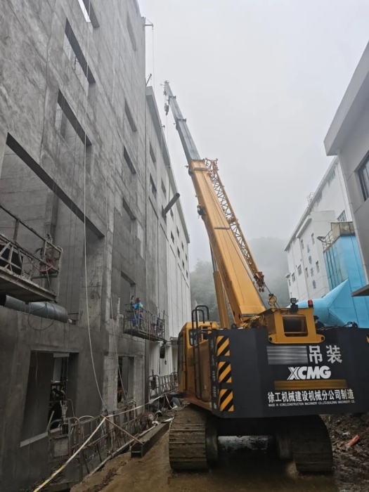 5米窄縫顯神威！請(qǐng)看XGTC30L5助力破解“灰塵圍城”！