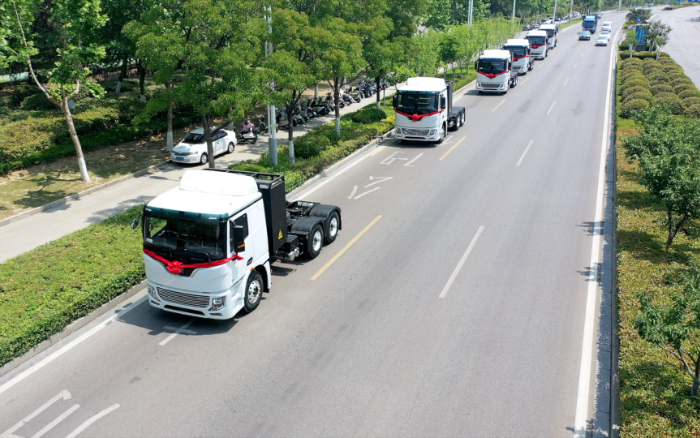 綠潮涌動、“碳”索未來！徐工新能源牽引車助力河南！