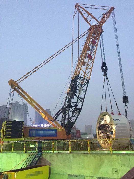 賦能軌交建設(shè)，徐工穩(wěn)穩(wěn)‘吊’打難題