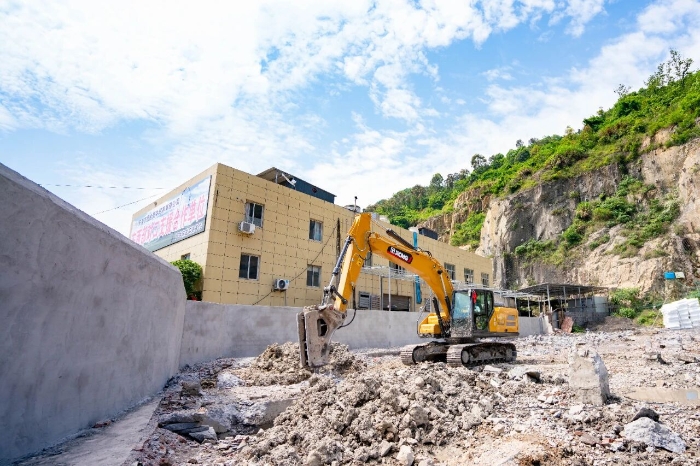 從修理工轉(zhuǎn)型當(dāng)老板，徐工XE200GA“閉眼入”！