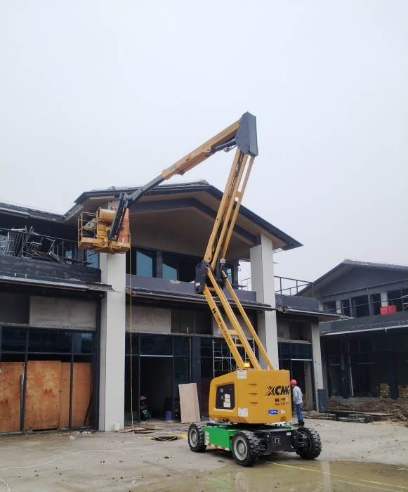 綠色建造新標桿！徐工鋰電高機助力鄂州民生工程