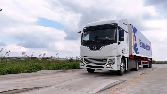 “雙11”呼喚“當日達”！徐工4×2底充牽引車助力物流運輸！